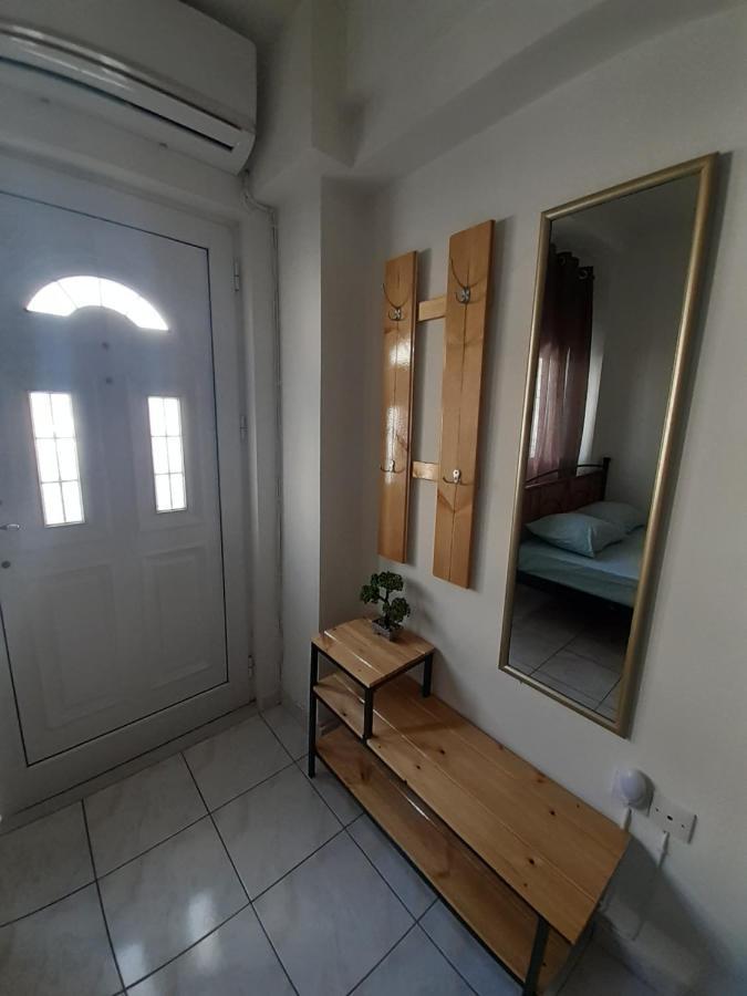 Appartement Yellow House à Kalamata Extérieur photo